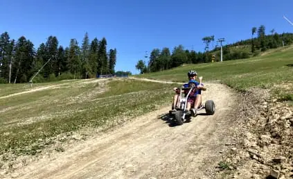 Pohled na budovu půjčovny