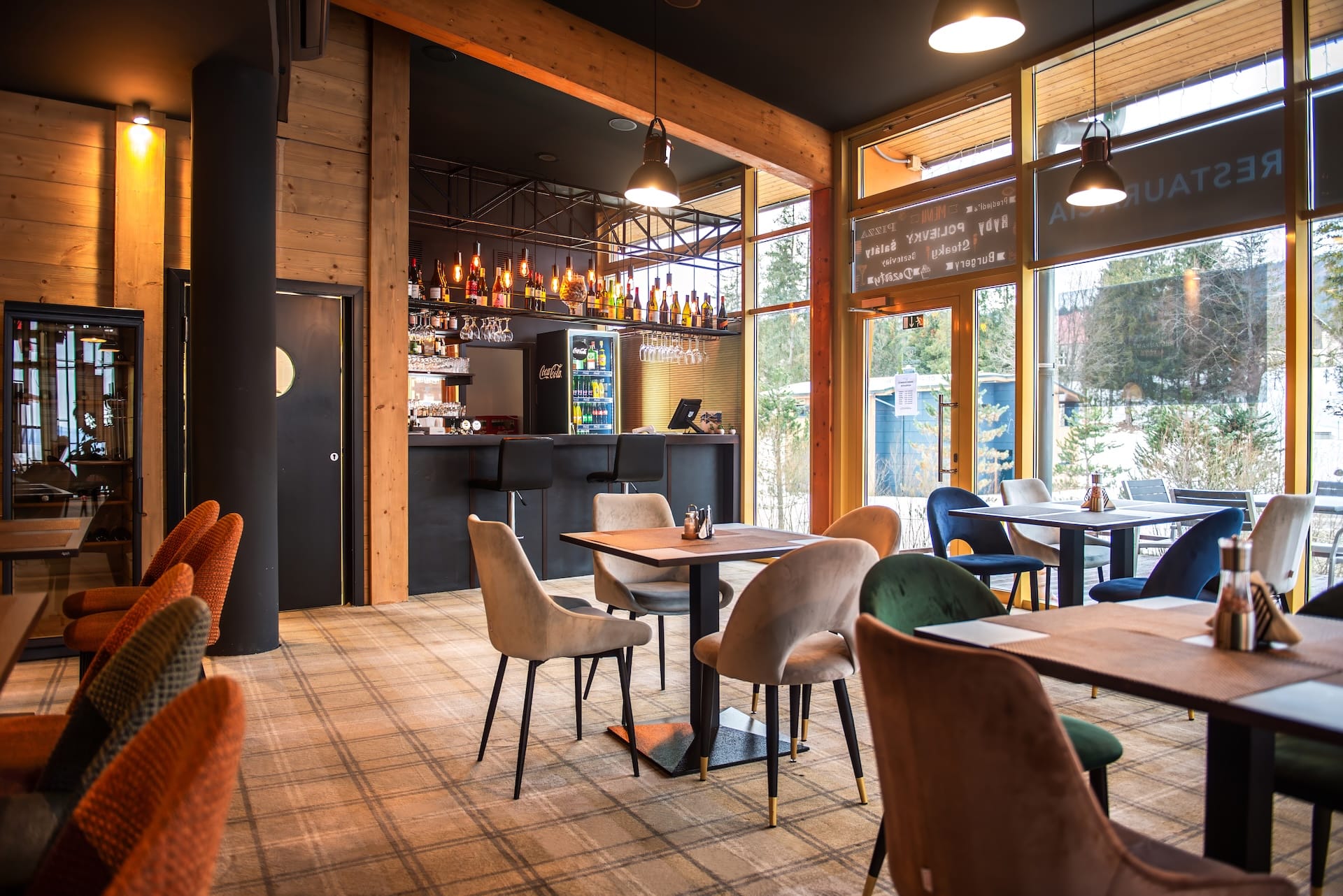 restaurant
